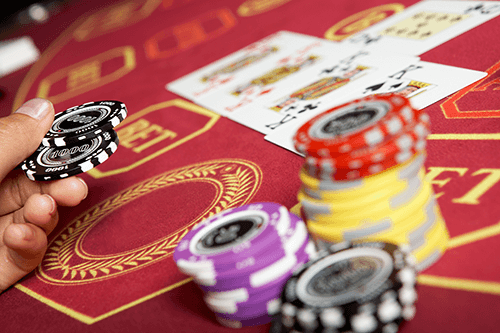 Play live Baccarat online